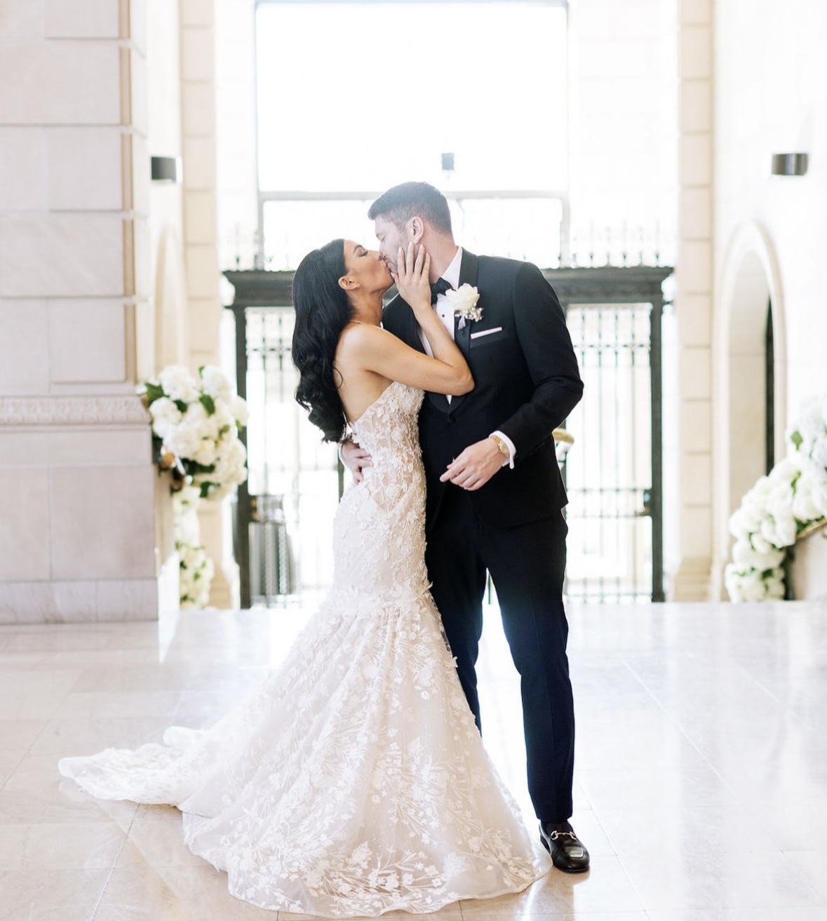 wedding venue couple @evlevents @williamsflorist